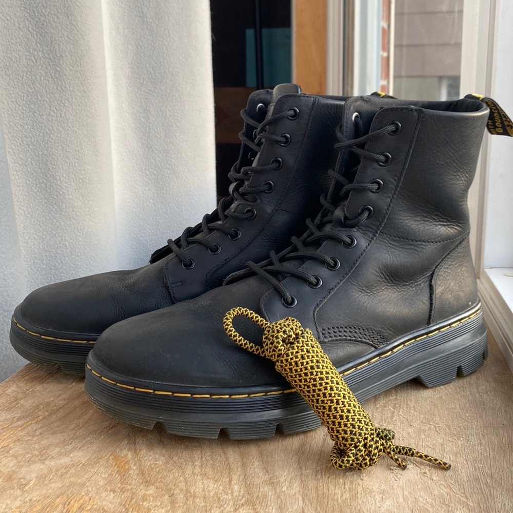 Doc Martens Combs Leather Boots 🌟